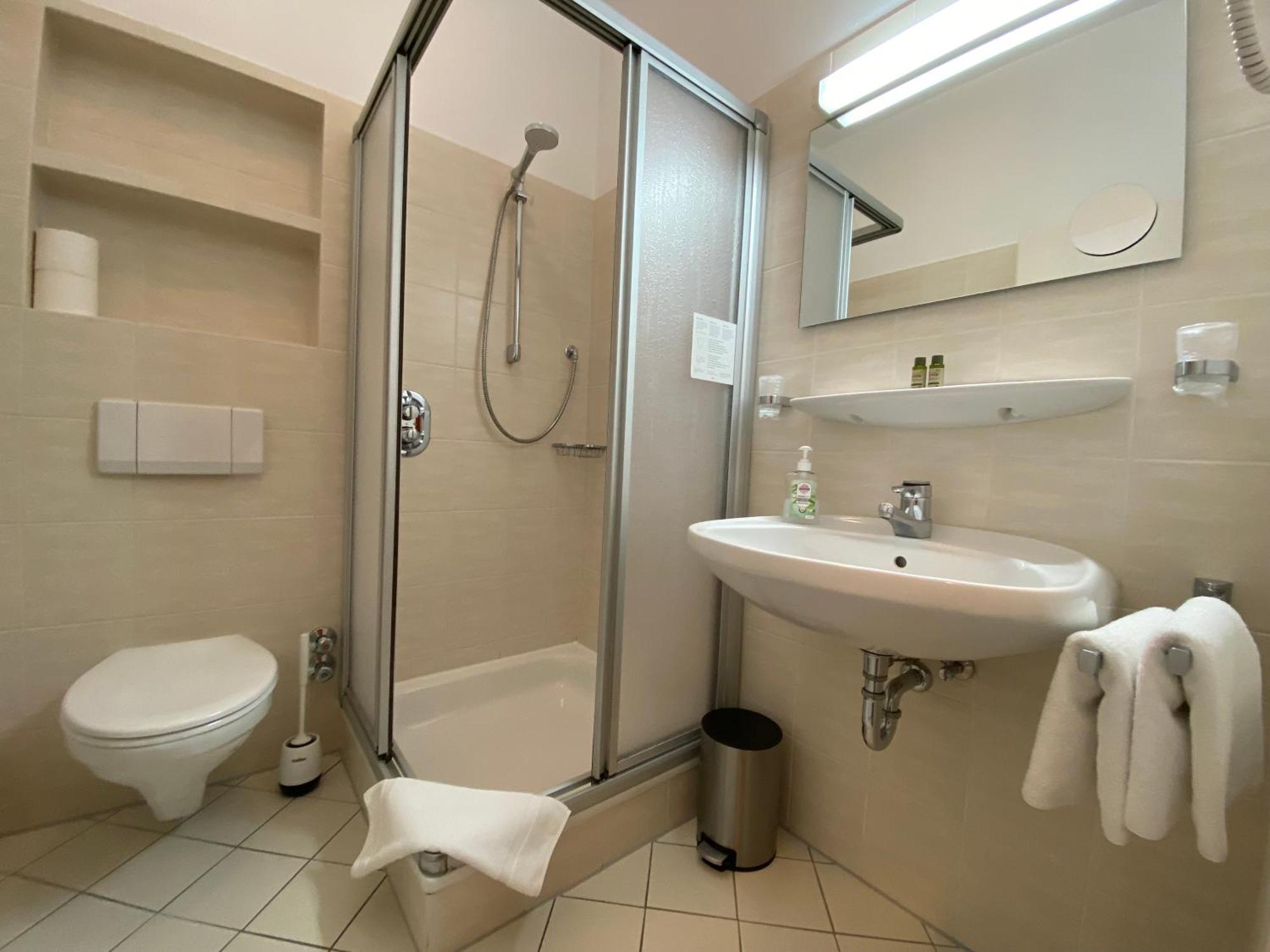 Adamidis Hotel Altenmedingen ภายนอก รูปภาพ
