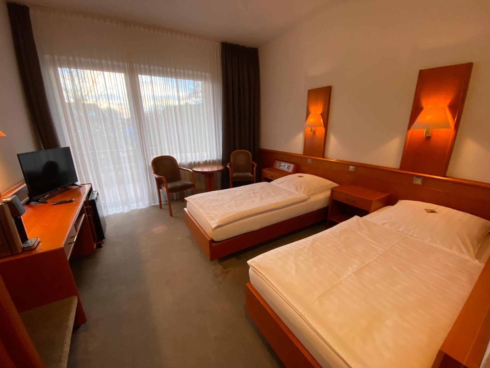 Adamidis Hotel Altenmedingen ภายนอก รูปภาพ