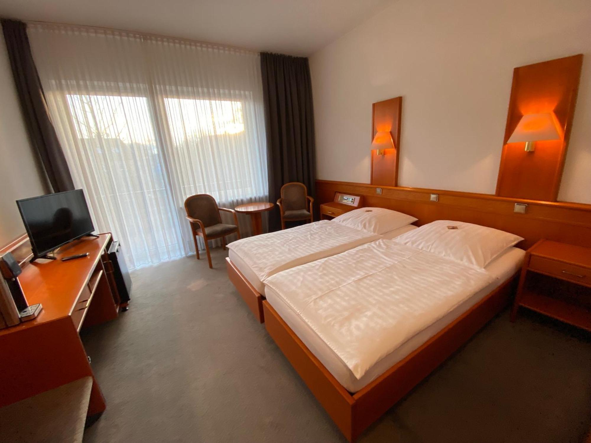 Adamidis Hotel Altenmedingen ภายนอก รูปภาพ