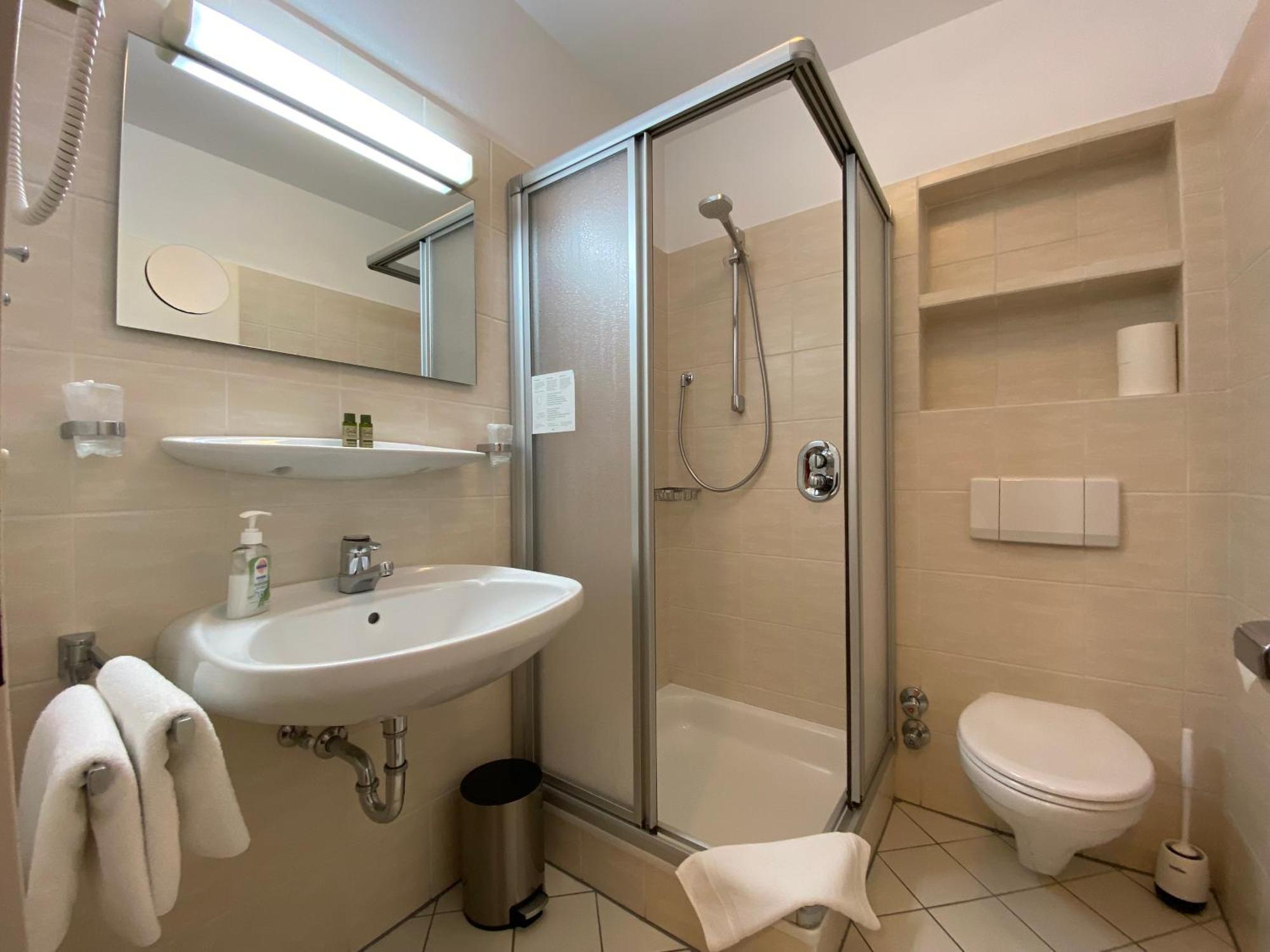 Adamidis Hotel Altenmedingen ภายนอก รูปภาพ