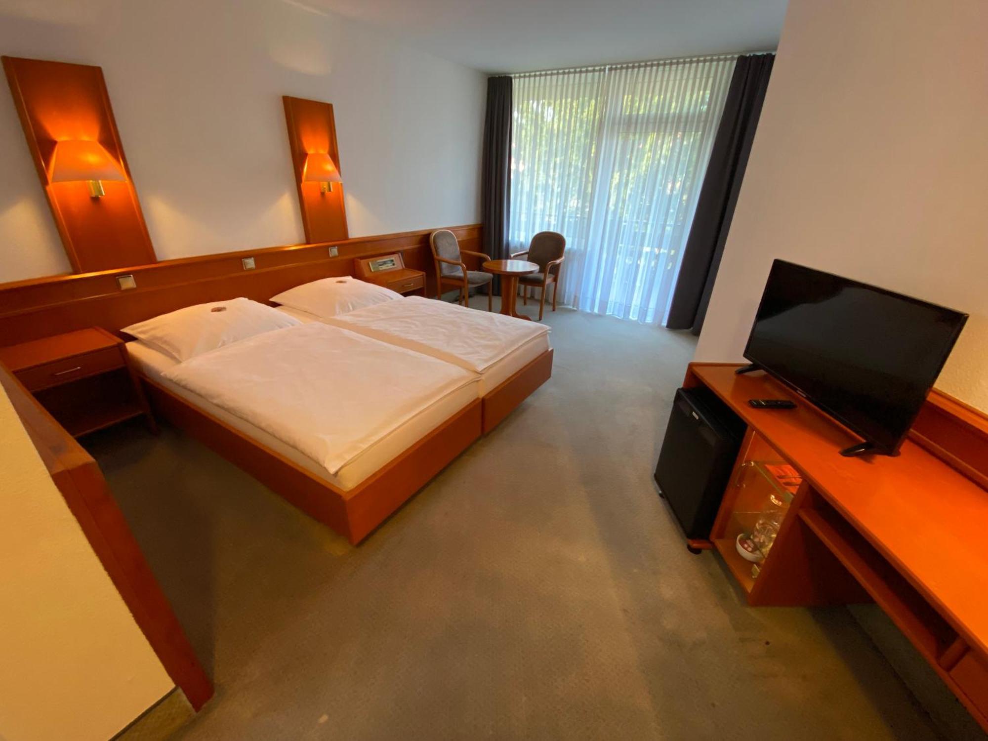 Adamidis Hotel Altenmedingen ภายนอก รูปภาพ